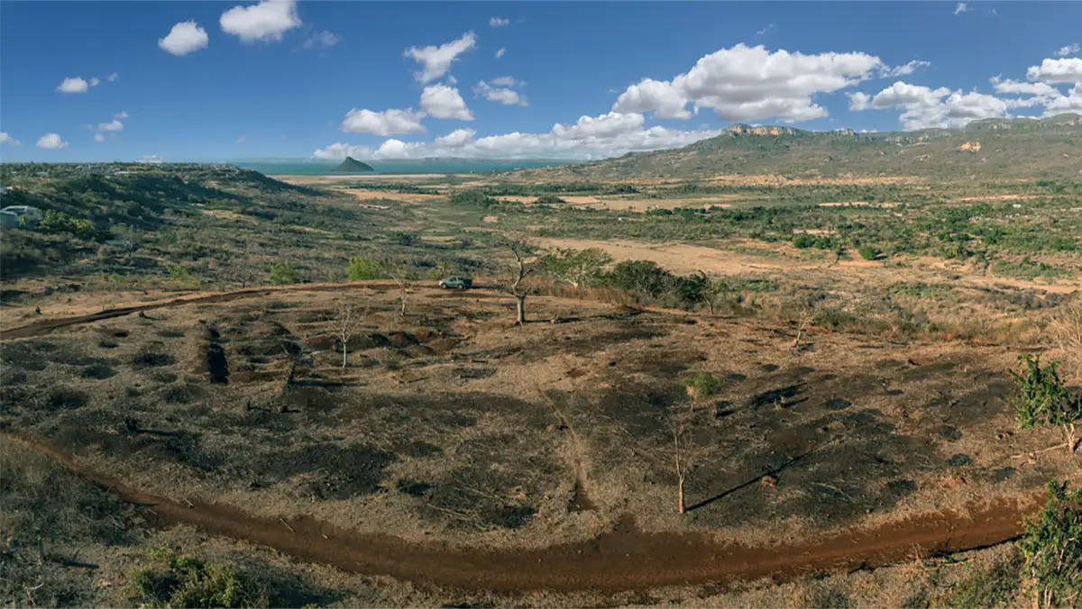 Vue aérienne de la parcelle Jardin de la Baie domaine de Nosy Lonjo